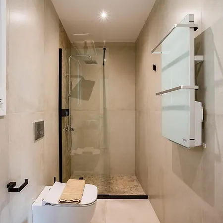 アパート Black & White Marina Studio, Getaway *