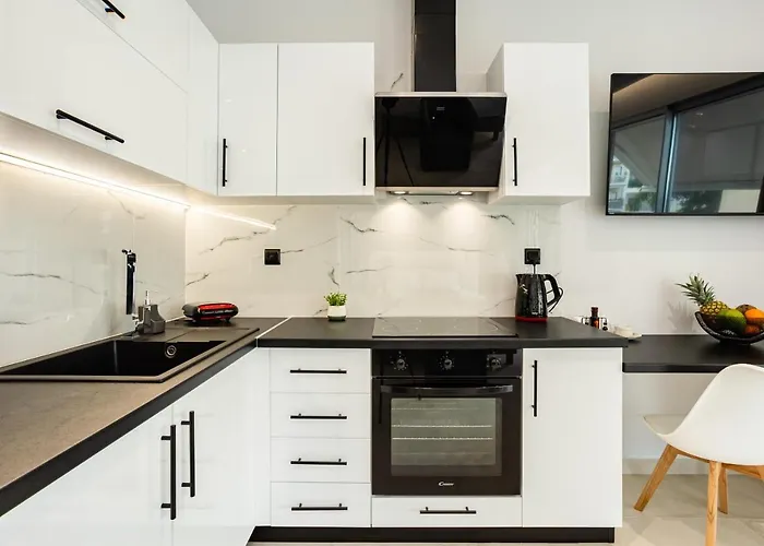 Apartmán Black & White Marina Studio, Getaway *