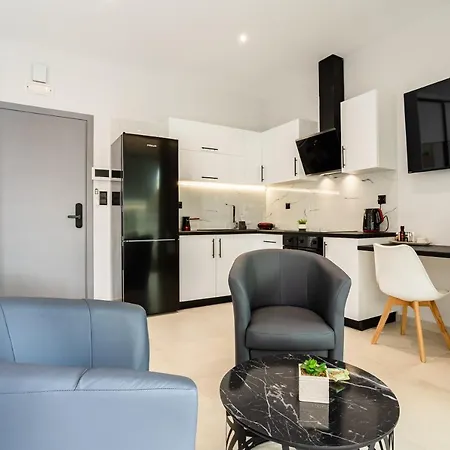 Appartement Black & White Marina Studio, Getaway *